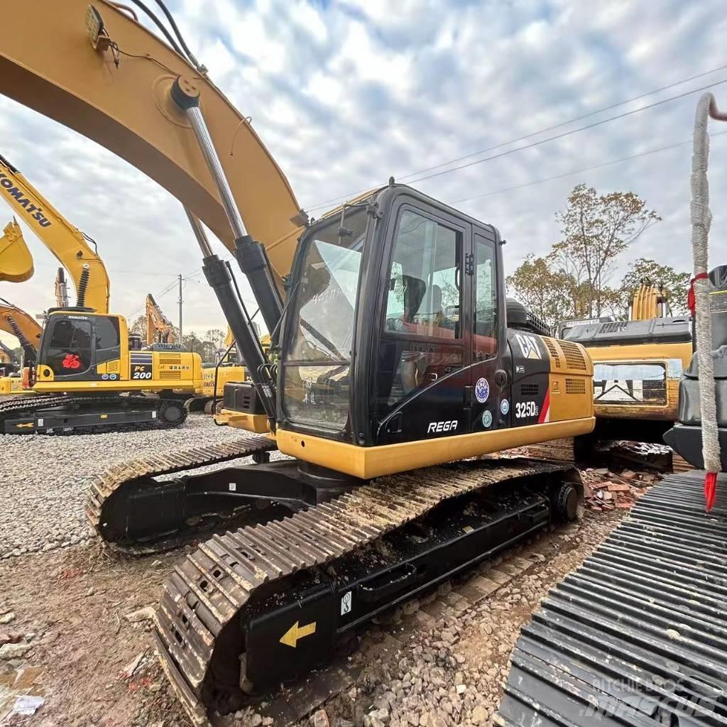 CAT 325 D Crawler excavators