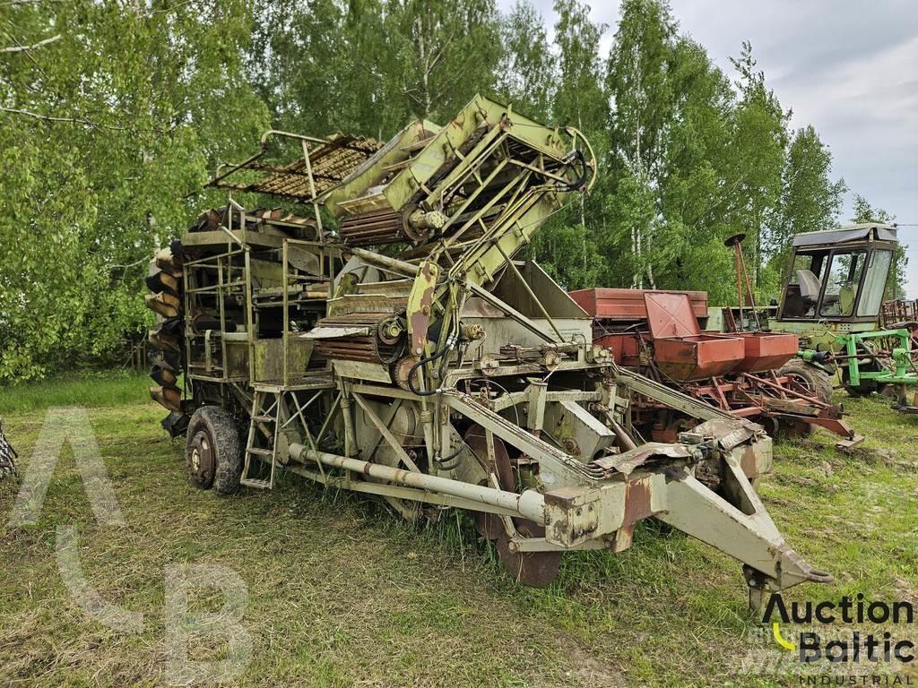 Fortschritt E 686 Potato harvesters and diggers