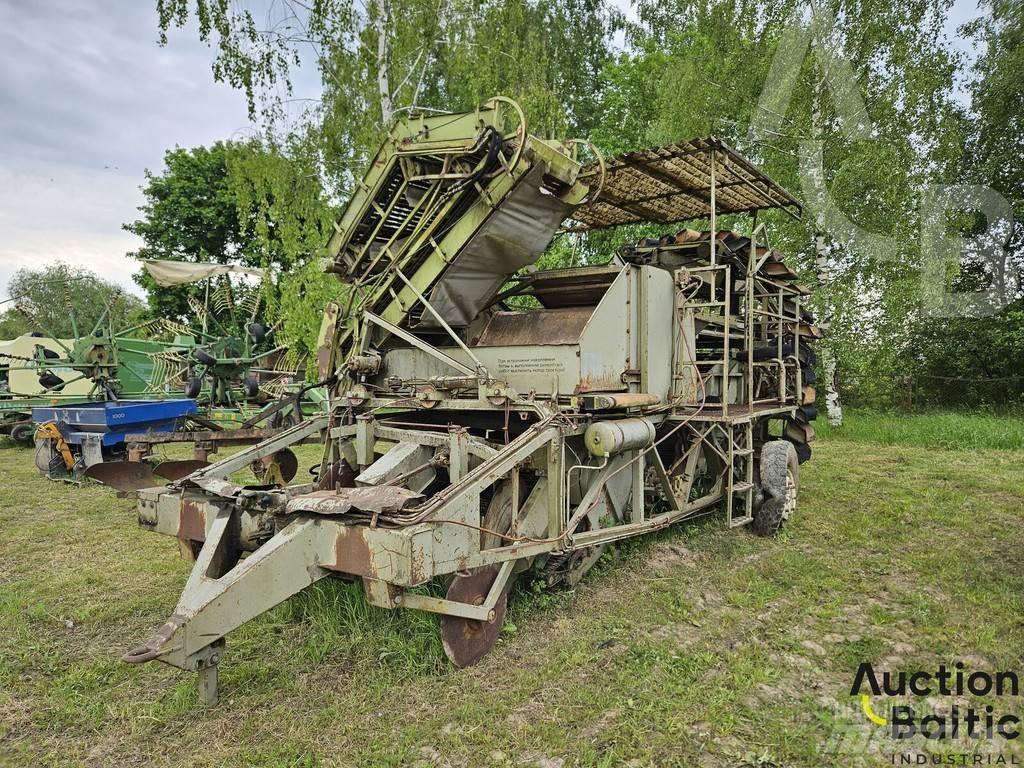 Fortschritt E 686 Potato harvesters and diggers