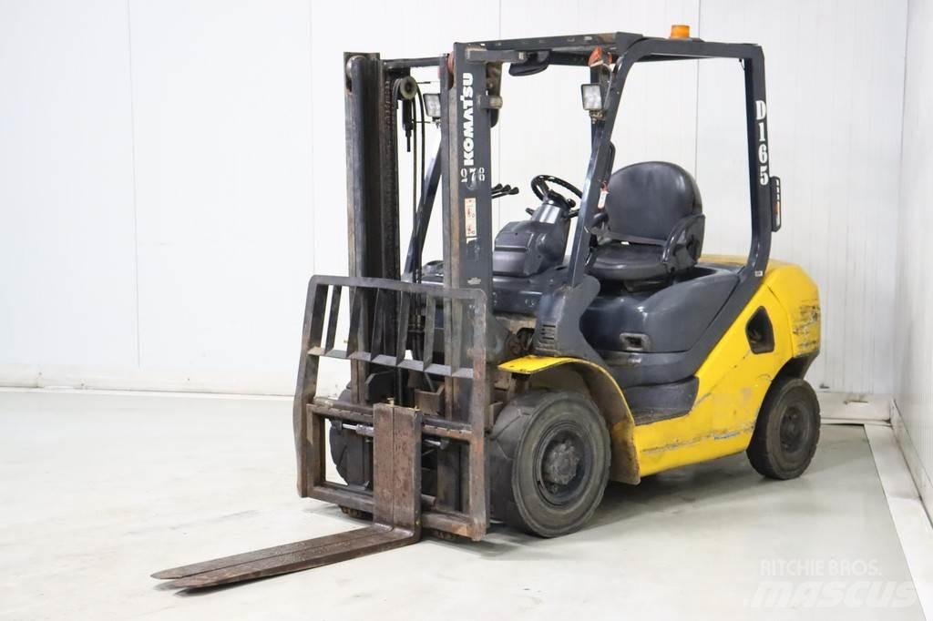 Komatsu FD25T-16 Diesel trucks