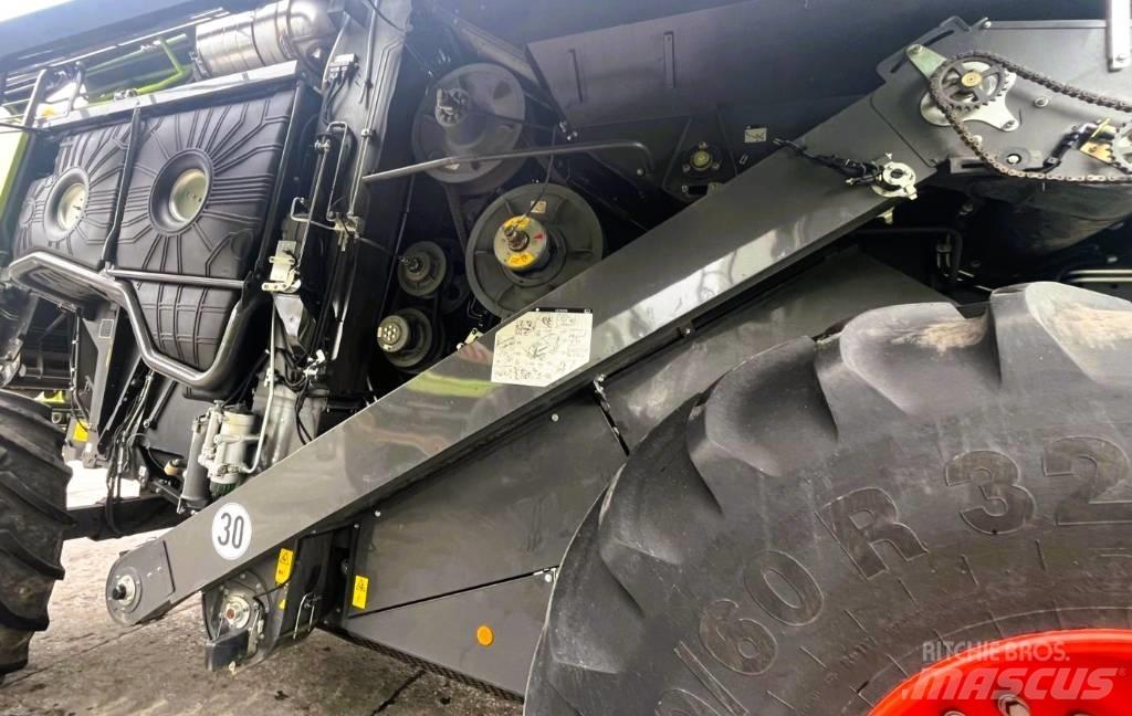 CLAAS Lexion 6800 Combine harvesters
