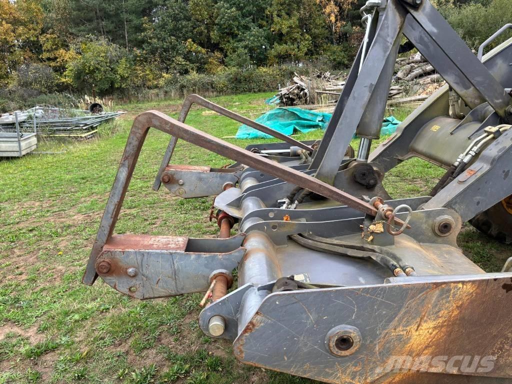 Volvo BL 71 Backhoe loaders