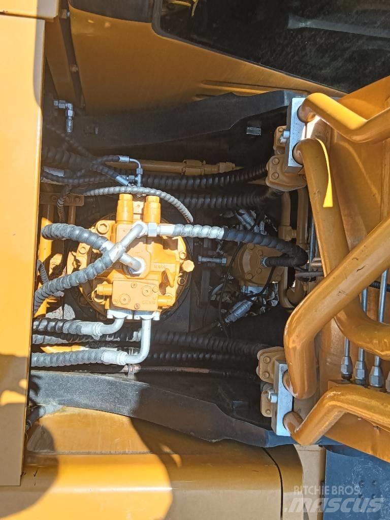 Sany SY 215 C Crawler excavators