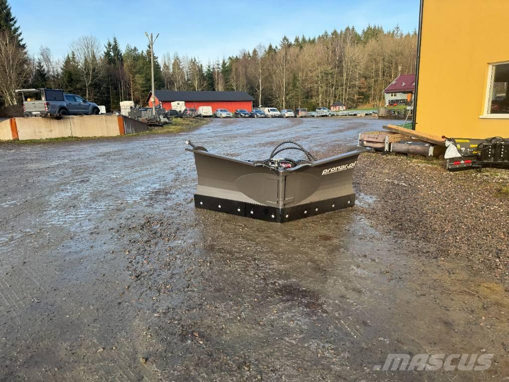 Pronar PUV 2600 M Snow blades and plows