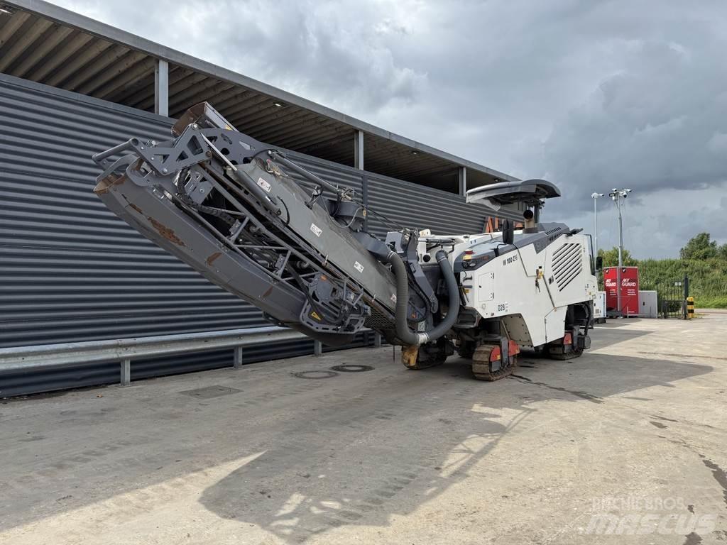 Wirtgen W 100 CFI Asphalt cold milling machines