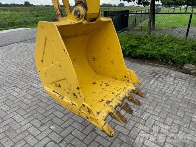 Komatsu PC60-5 Crawler excavators
