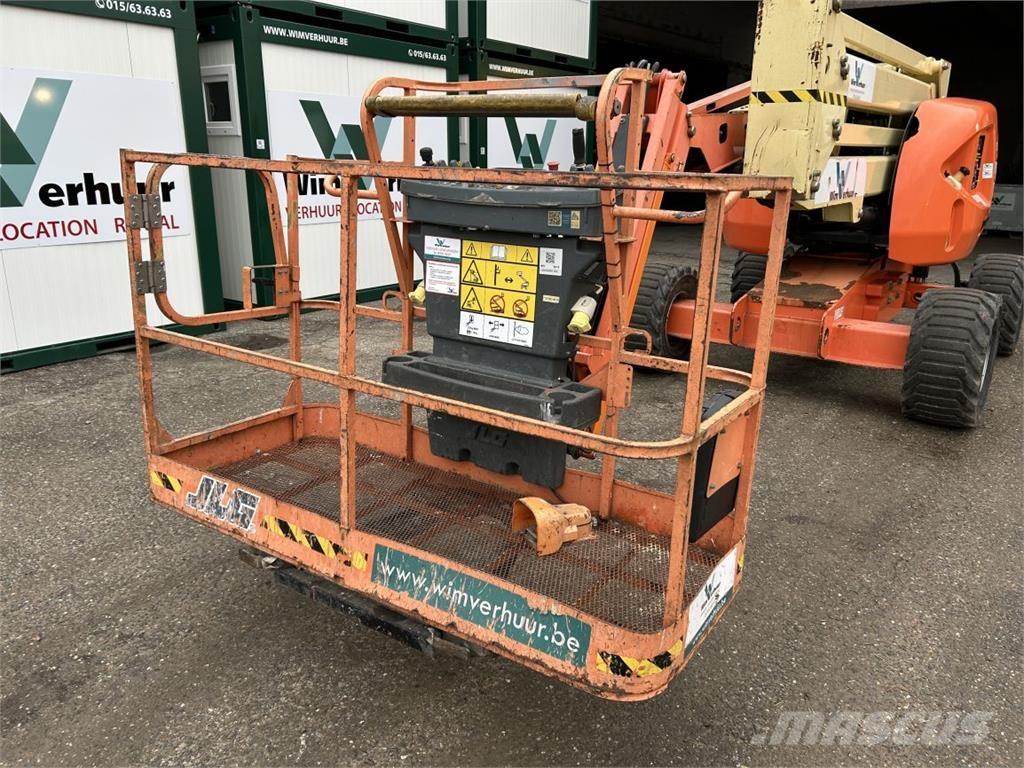 JLG 450AJ (3216) Articulated boom lifts