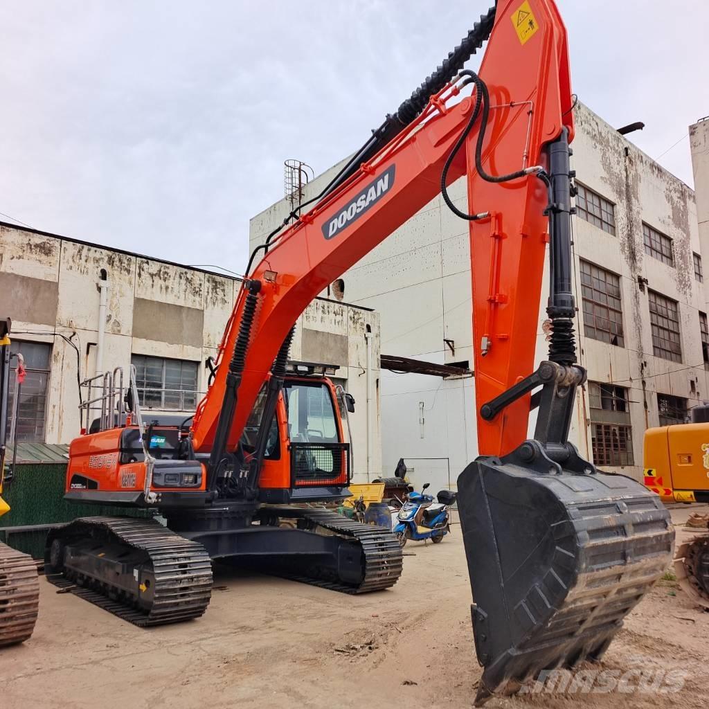 Doosan DX 300 Crawler excavators