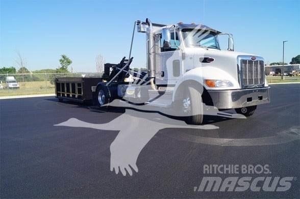 Peterbilt 337 Construction - Others