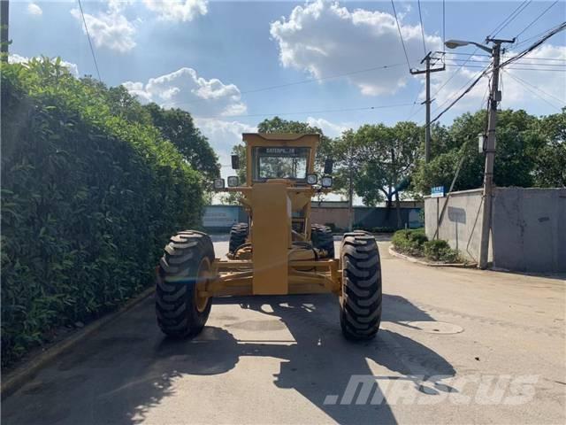 CAT 140K Graders