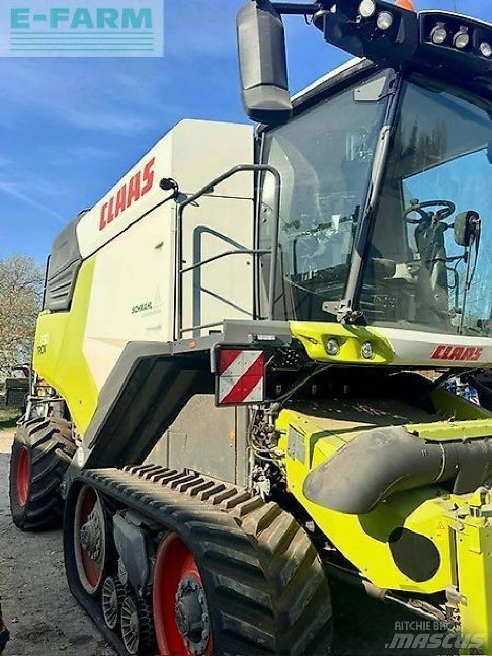 CLAAS trion 730tt Combine harvesters