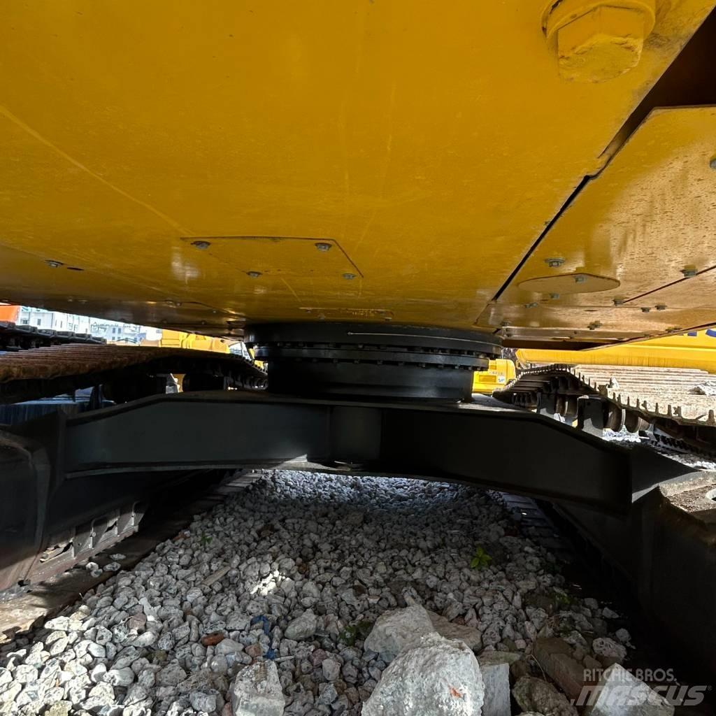 Komatsu 350-7 Crawler excavators