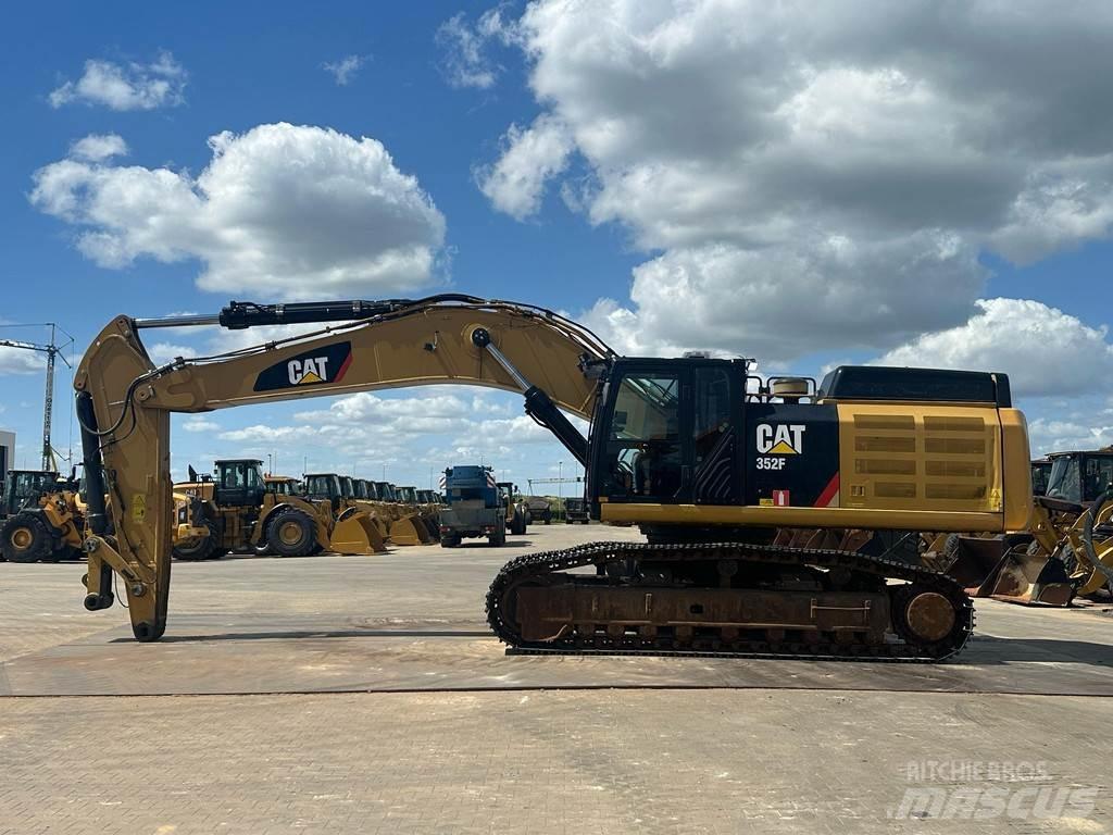 CAT 352F Crawler excavators