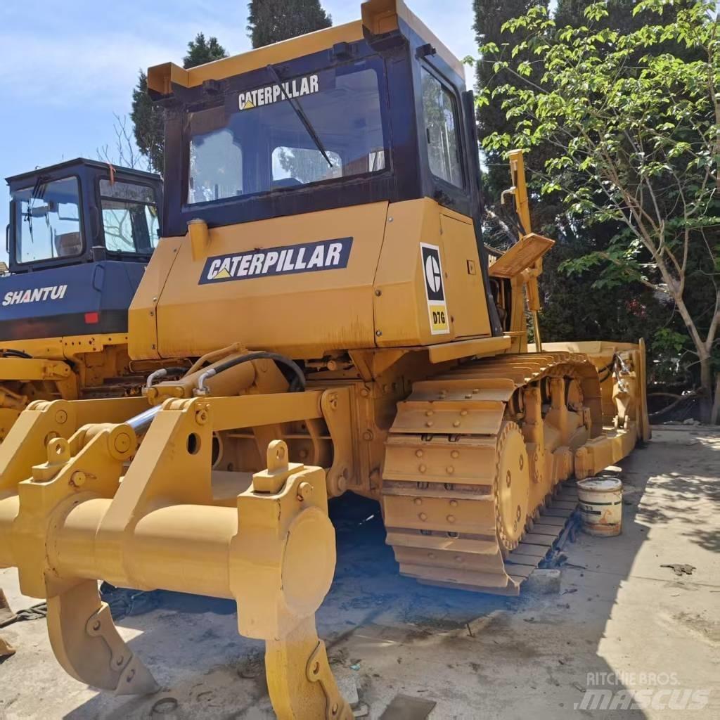 CAT D 7 G Graders