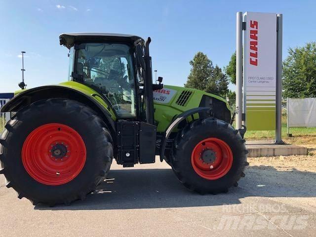 CLAAS AXION 810 Tractors