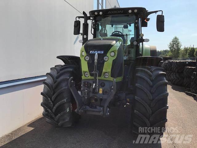 CLAAS AXION 810 Tractors
