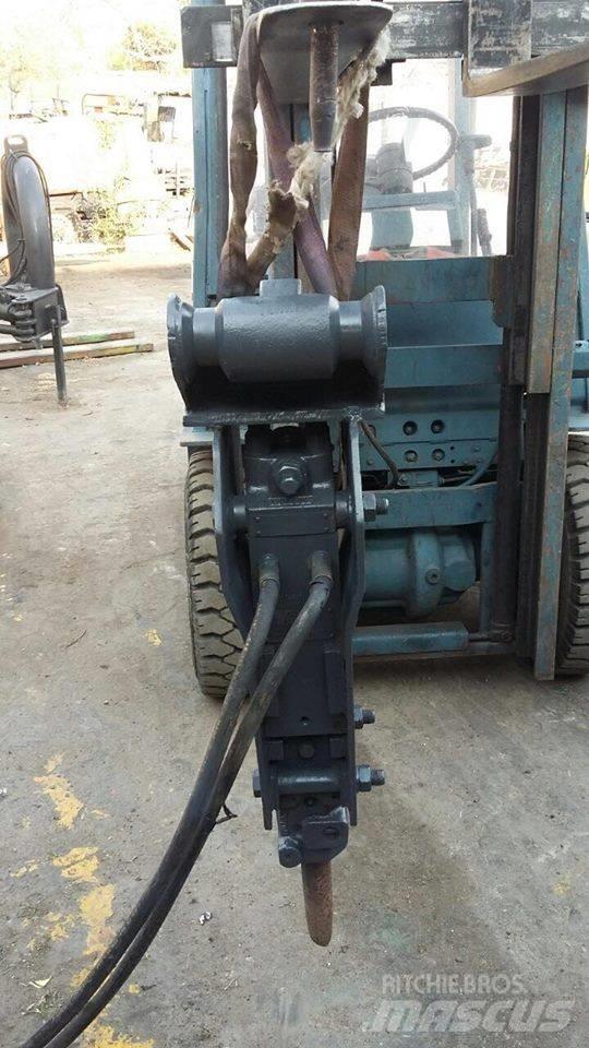 Thomas 150 Hydraulic pile hammers