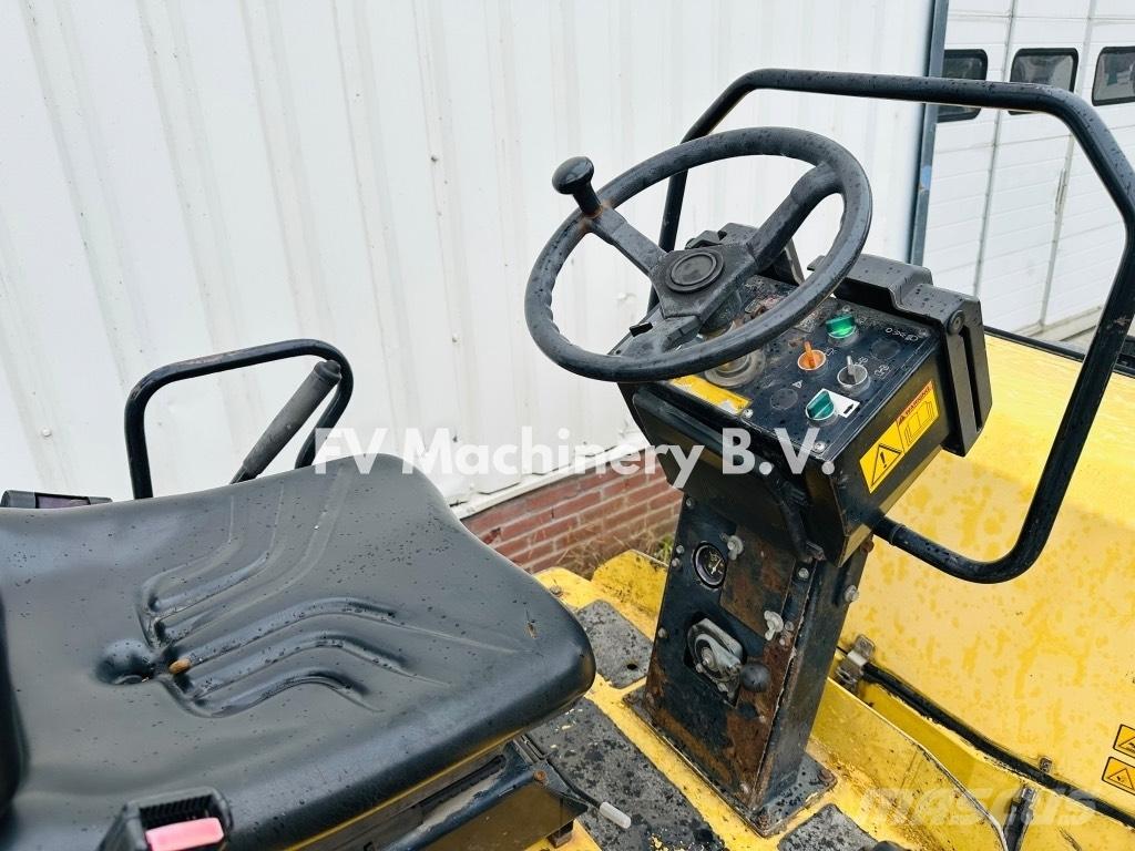 Dynapac CC 102 Twin drum rollers