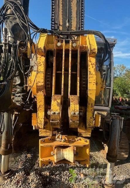 Bauer MBF10 Piling rigs