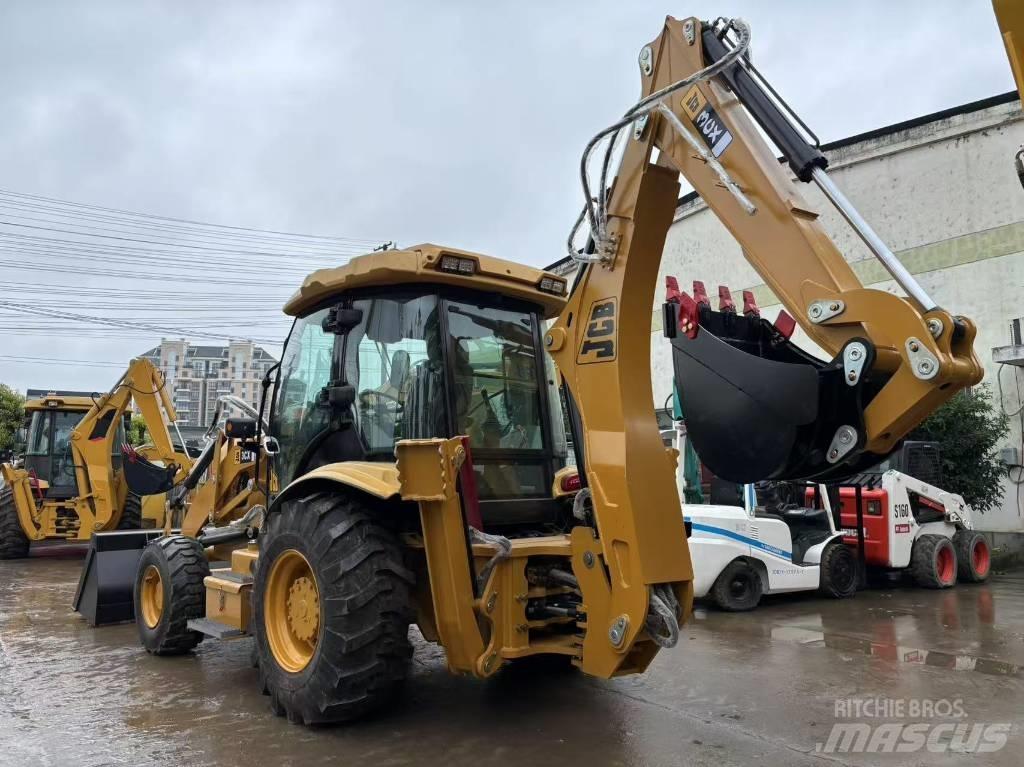 JCB 3 CX Backhoe loaders