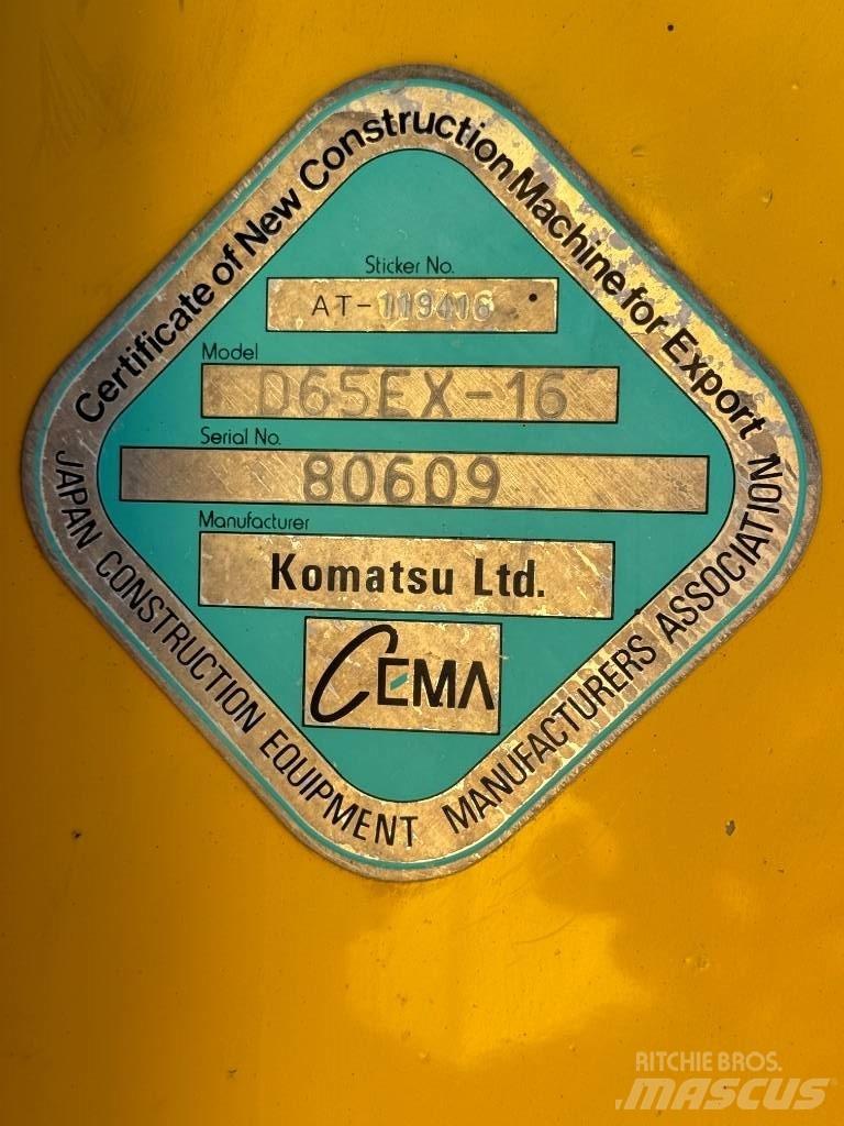 Komatsu D65EX-16 Crawler dozers