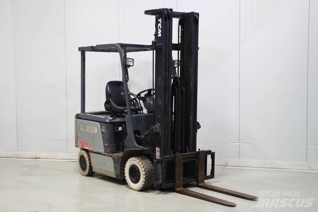 TCM FB25-7 Electric forklift trucks