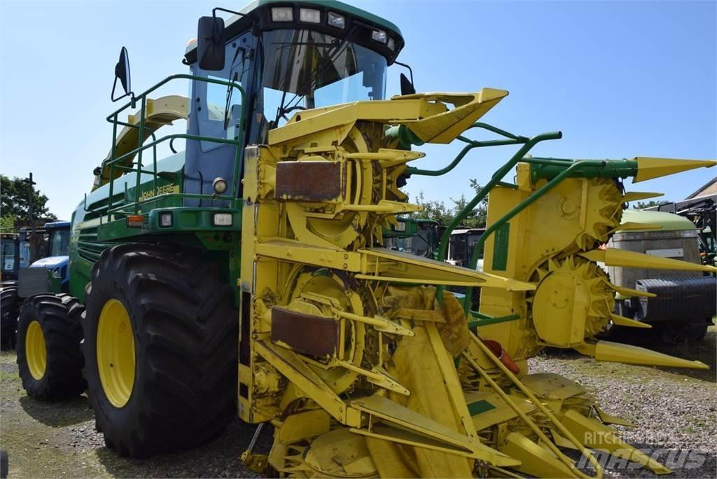 John Deere 7400 Self-propelled foragers