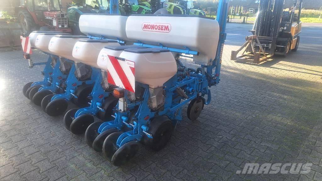 Monosem NG PLUS 6 Precision sowing machines