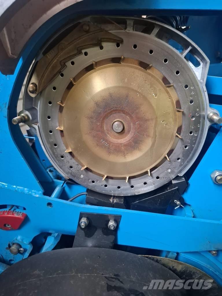 Monosem NG PLUS 6 Precision sowing machines