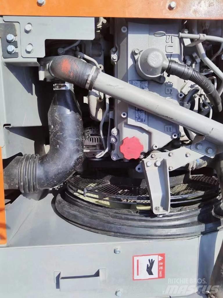 Hitachi Zaxis 200 LC Crawler excavators