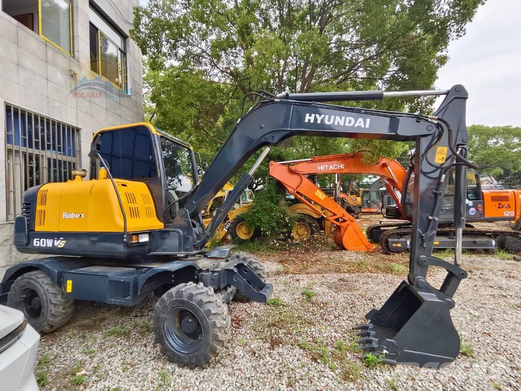 Hyundai R60W Wheeled excavators