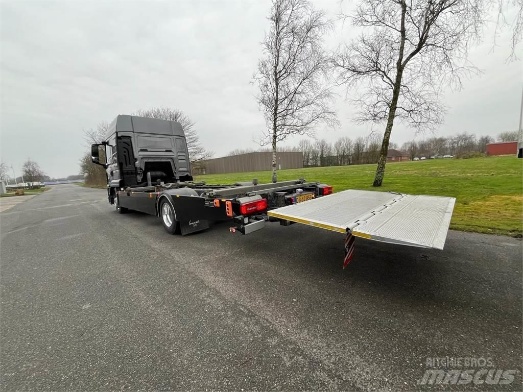 MAN TGL 8.220 Box body trucks