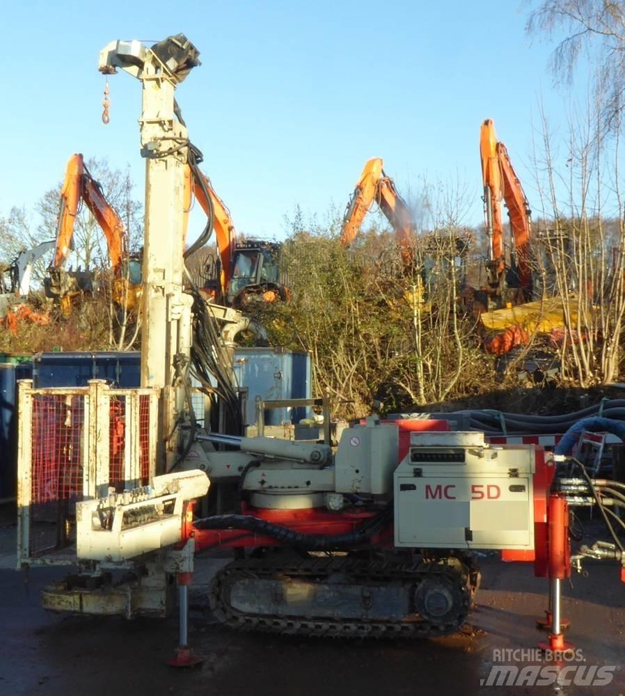 Comacchio MC 5D Piling rigs