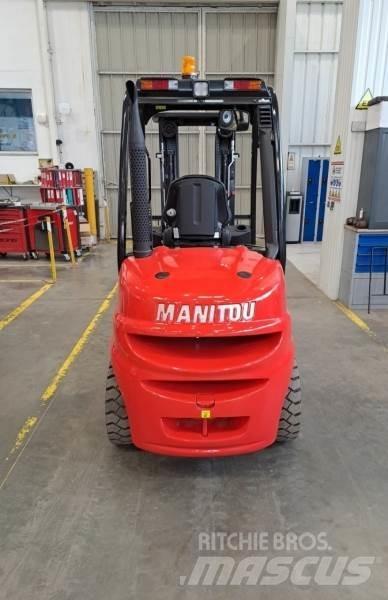 Manitou MI30D Rough terrain trucks