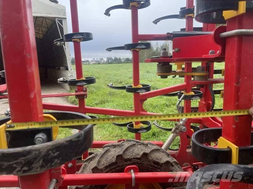 Väderstad NZM 600 Cultivators