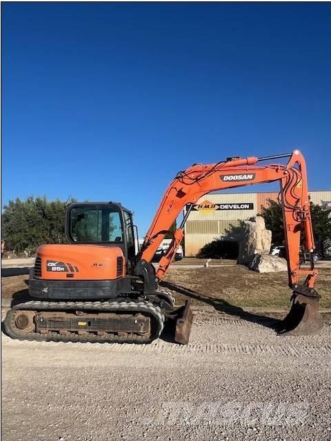 Doosan DX 85 R-3 Midi excavators  7t - 12t