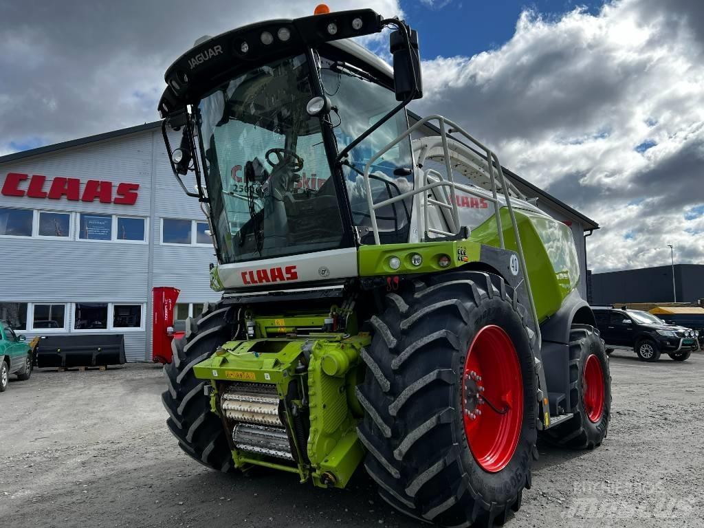 CLAAS Jaguar 950-4 Self-propelled foragers