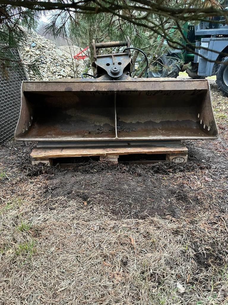 Komatsu 1600 Buckets