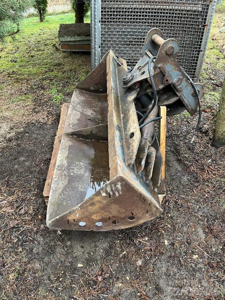 Komatsu 1600 Buckets