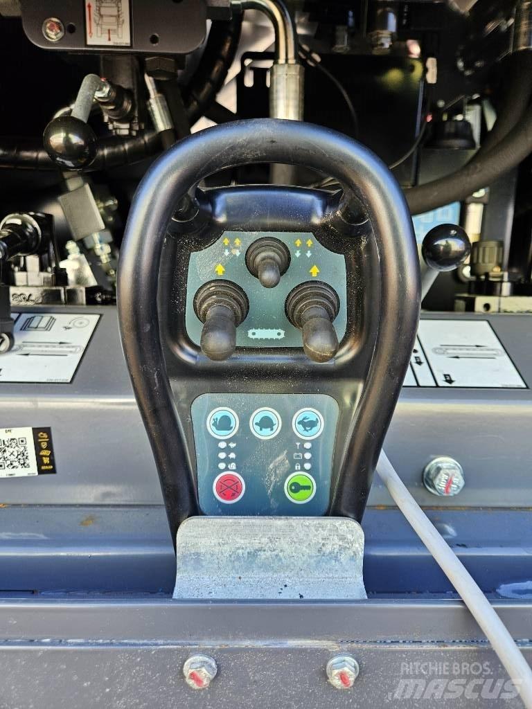 McCloskey R155 Mobile screeners