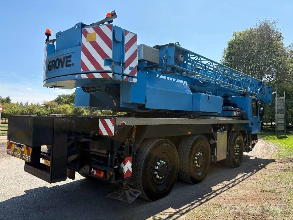 Grove GMK3055 All terrain cranes