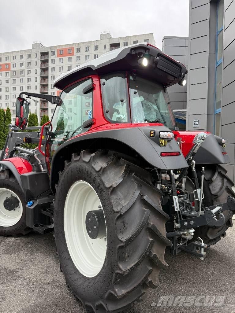 Lindner Lintrac 130 Tractors