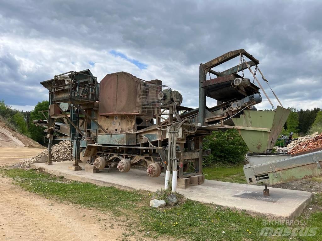 BAG Type 900 Mobile crushers