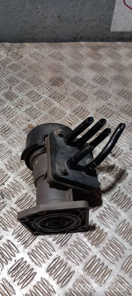 Scania R440  1324664 Brakes