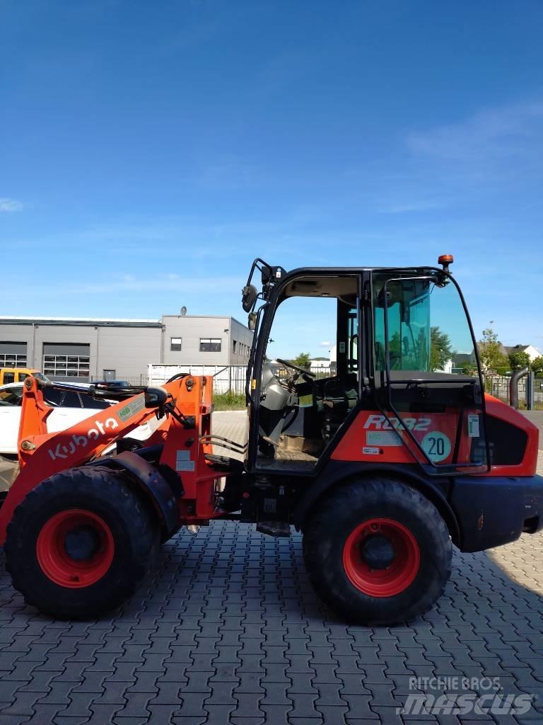 Kubota R 082 Wheel loaders