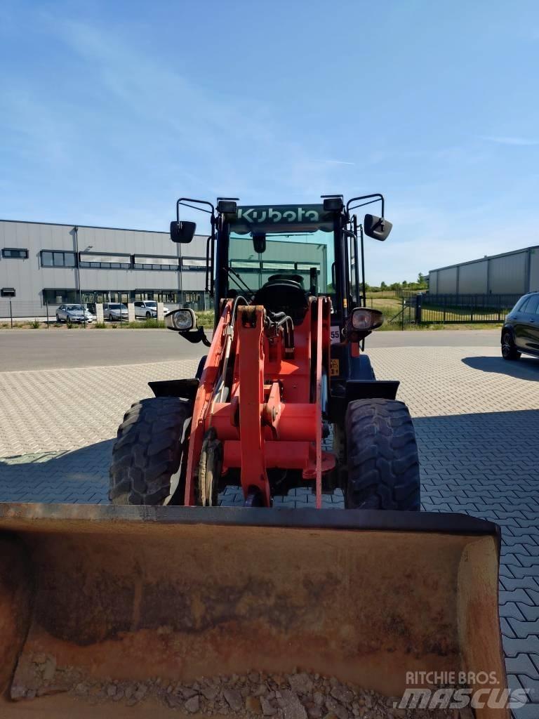 Kubota R 082 Wheel loaders