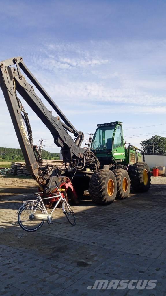 John Deere 1470 D Harvesters