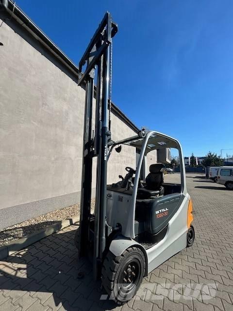 Still RX 60-30 Electric forklift trucks
