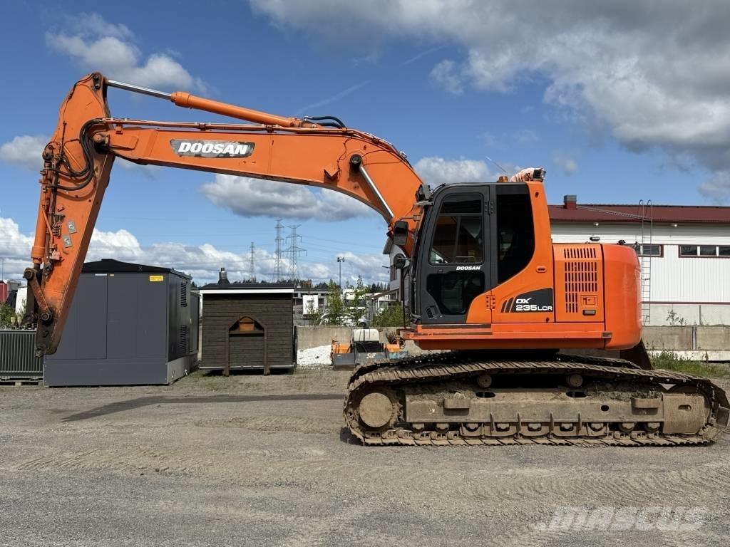 Doosan DX 235 LC Crawler excavators