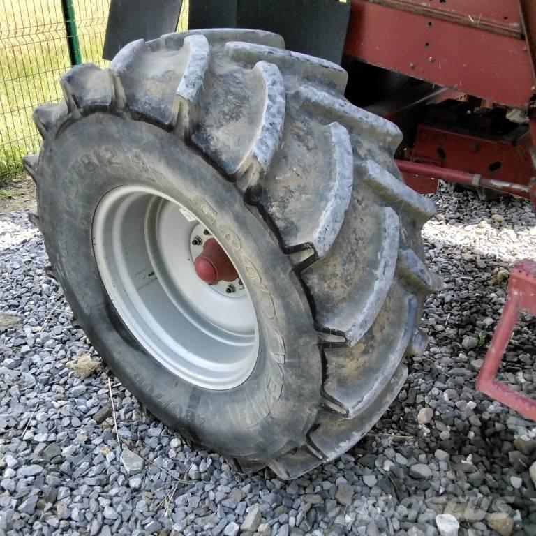 Case IH 2366E Combine harvesters